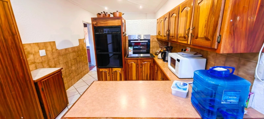 4 Bedroom Property for Sale in Miederpark North West
